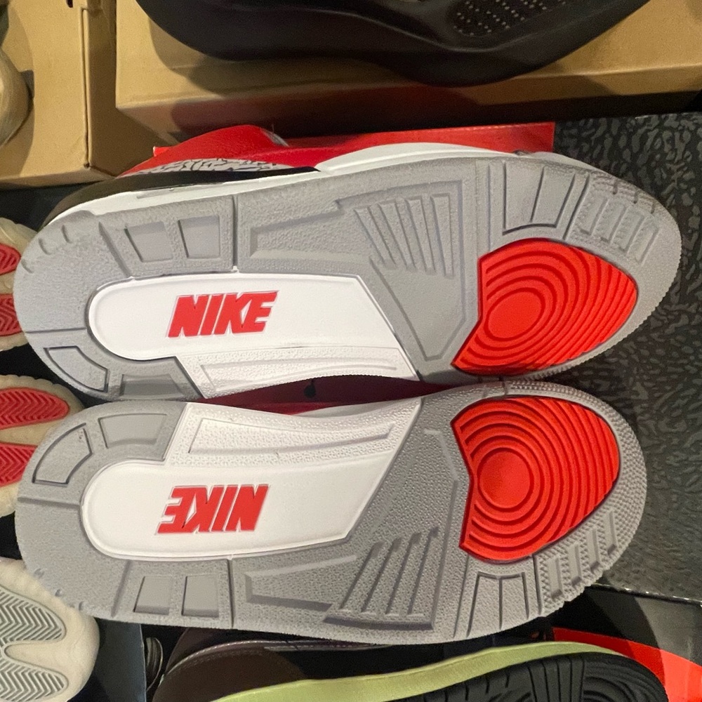 Jordan & yeezy - Picture 14 of 15